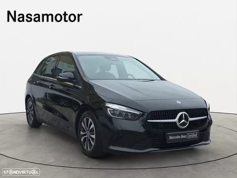 Mercedes-Benz B 180