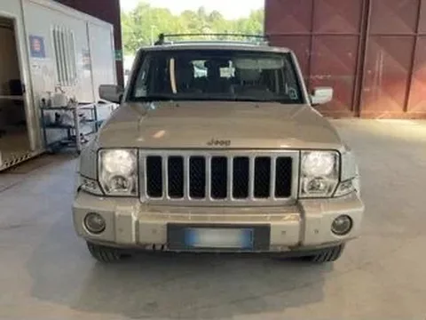 JEEP Commander Commander 3.0CRD Overland Aut. - 13600€ en Colindres