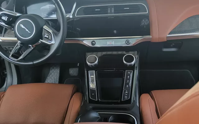 Jaguar I-Pace EV400 AWD HSE