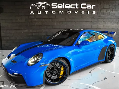Porsche 911 (992)