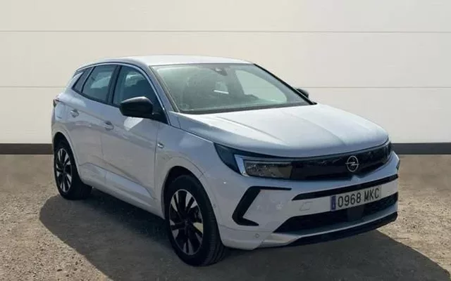 OPEL Grandland 1.2 TURBO DESIGN & TECH 130 5P