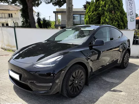 Tesla Model Y Long Range Dual Motor AWD