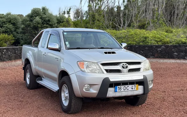 Toyota Hilux 2.5 D-4D Trial