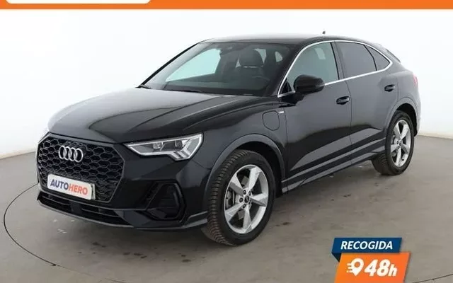 AUDI Q3 45 TFSIe S line
