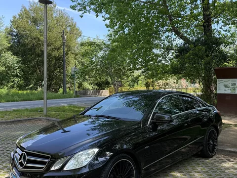 Mercedes-Benz E 220