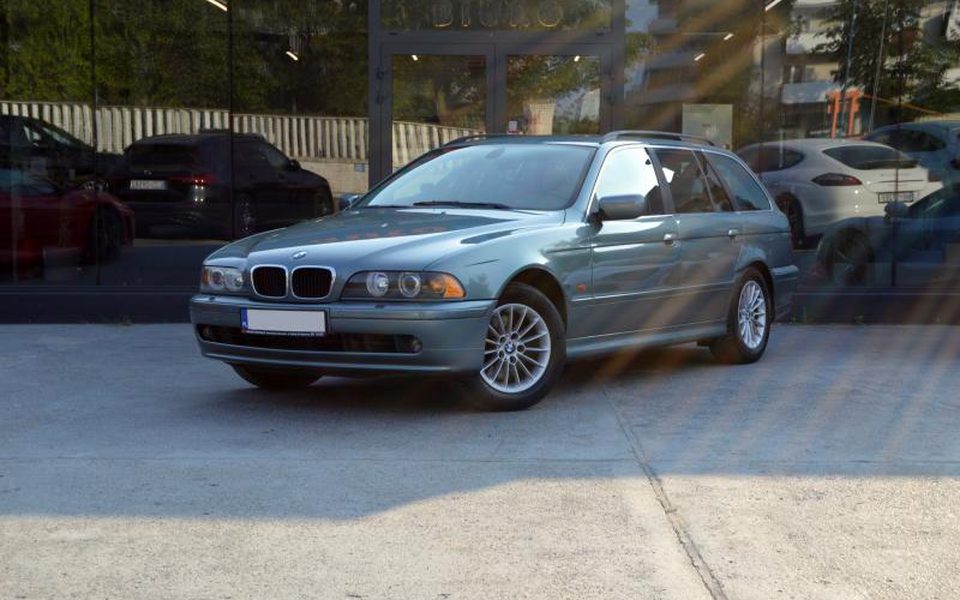 BMW SERIA 5 2003