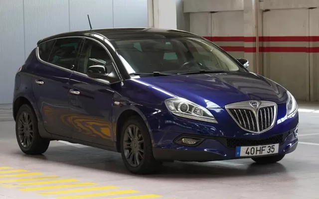 Lancia Delta 1.6 M-Jet Argento