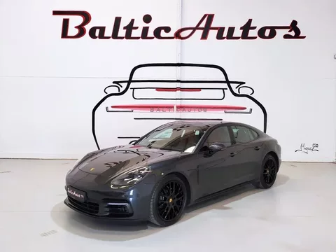 PORSCHE Panamera Panamera 4 Aut.