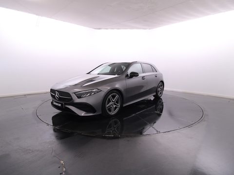 Mercedes-Benz Classe A - 180 d AMG Advanced Plus Cx. Aut. GPS / Vidros Escurecidos / Teto Panoramico / JLL
