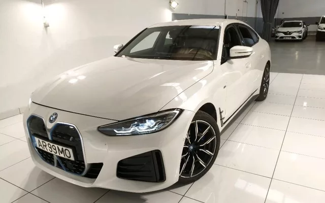 BMW i4 eDrive40 Pack Desportivo M