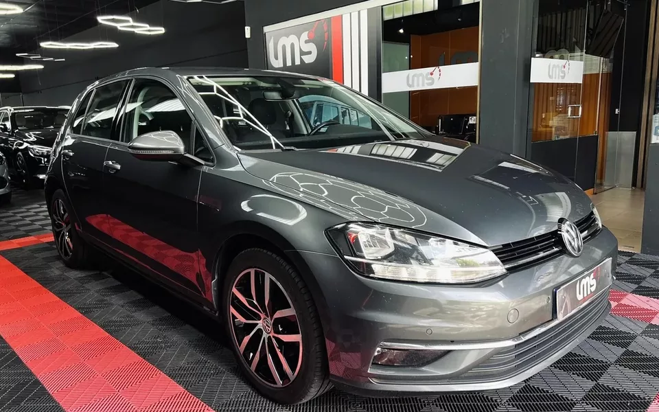 VW Golf 1.6 TDI Confortline