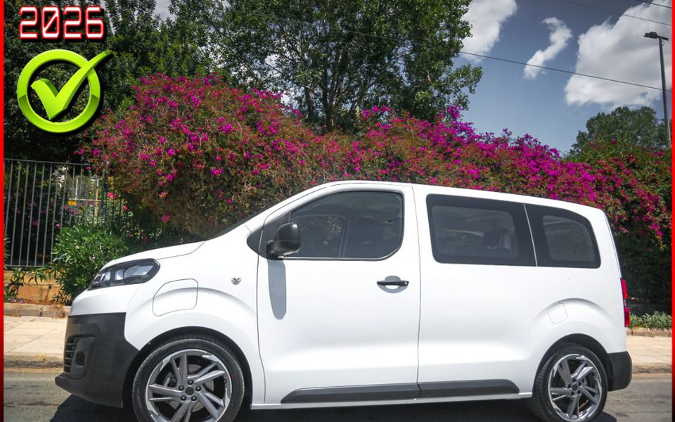CITROEN JUMPY 3.000km!!! e-Jumpy Combi XS Elektromotor 50kWh BVA 25.800 €