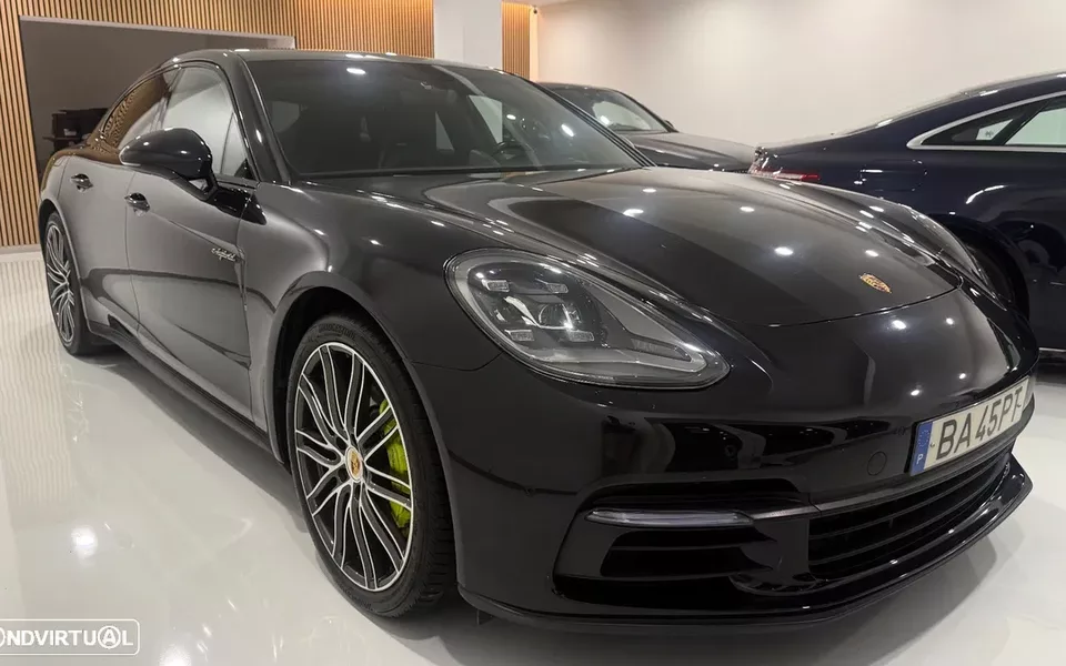 Porsche Panamera 4 E-Hybrid