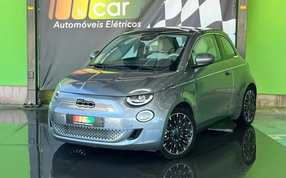 Fiat 500e La Prima