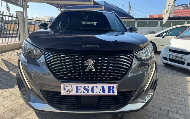 Peugeot 2008 1.2 PureTech Active EAT8