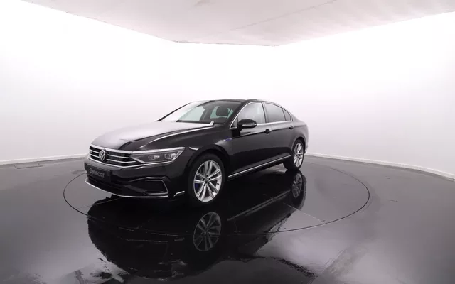 Volkswagen Passat 1.4 TSI 218 GTE DSG / Bat. 13 kWh