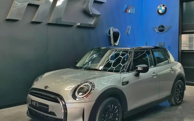MINI 5 Portas Cooper Camden Edition Auto