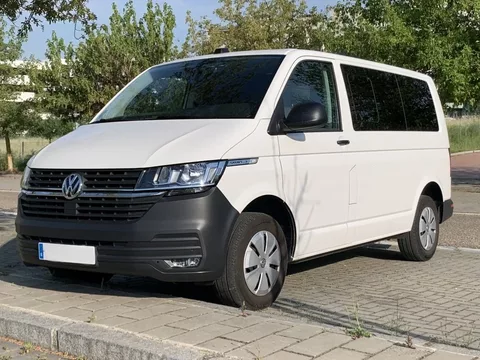 VOLKSWAGEN Caravelle VOLKSWAGEN Caravelle Monovolumen 110cv Manual de 4 Puertas