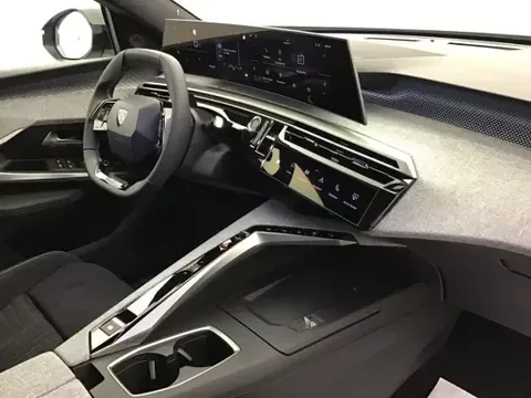 Peugeot 3008 Phase 4 Gt Exclusive 1.2 HYBRID 145 Zéro km immatriculé