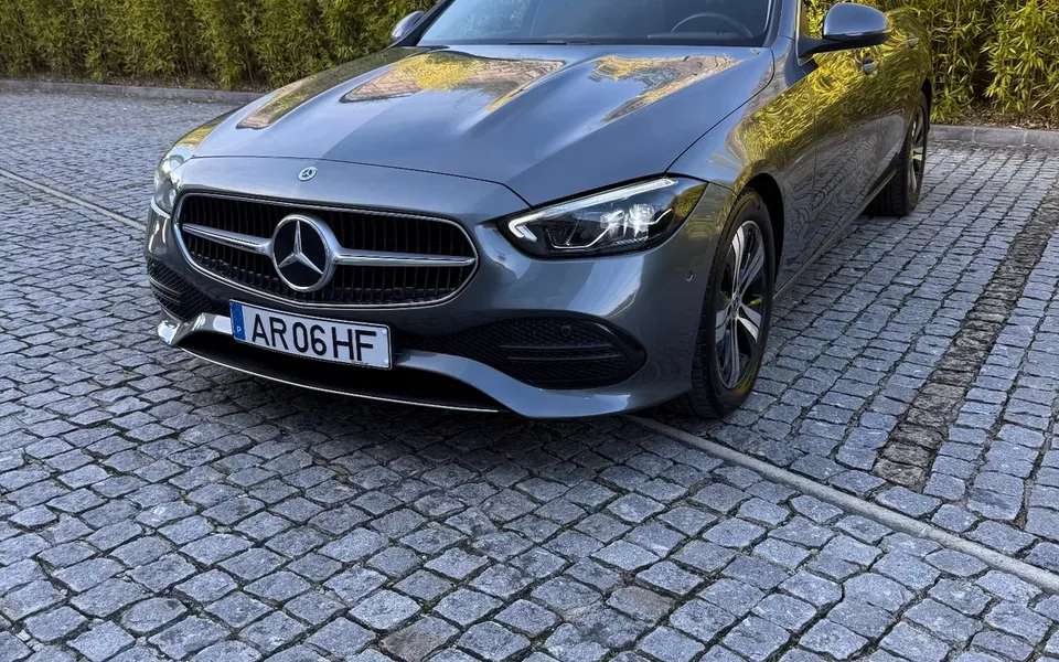 Mercedes-Benz C 220