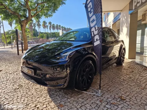 Tesla Model Y Tração Traseira