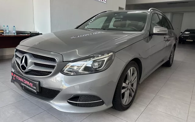 Mercedes-Benz E 300 Bluetec Hybrid Avantgarde