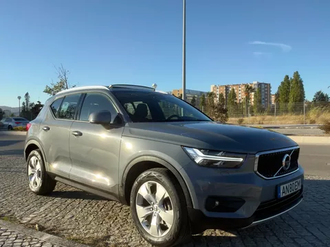 Volvo XC 40 1.5 T3 Momentum Plus