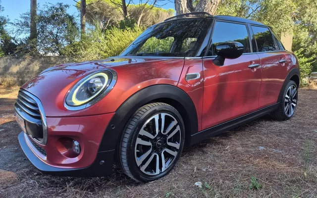 MINI 5 Portas Cooper Aut. 60 Years Chili
