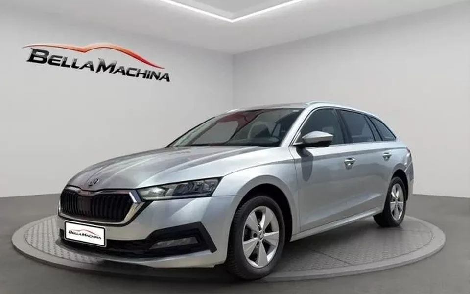 SKODA Octavia Octavia Combi 2.0TDI Ambition DSG 110kW