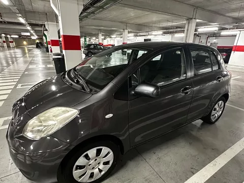 Toyota Yaris 1.0 VVT-i Sol