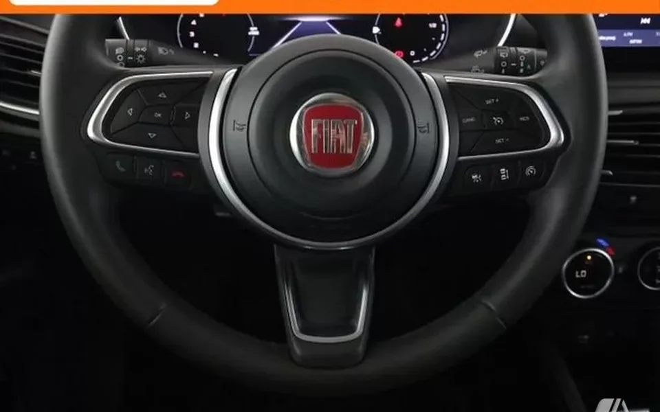 FIAT Tipo 1.5 Mild-Hybrid Cross