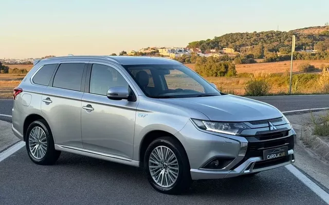 Mitsubishi Outlander 2.4 Instyle