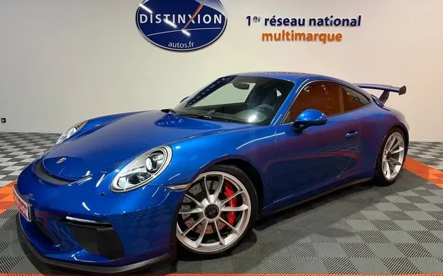 PORSCHE 911