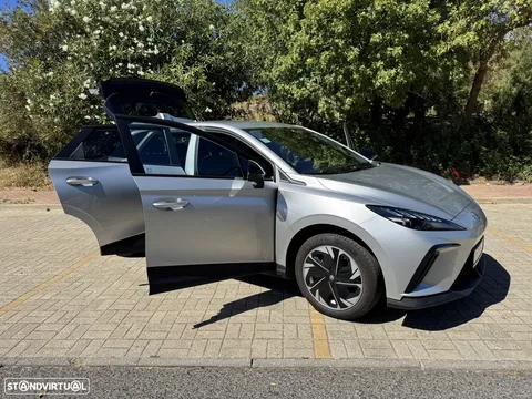 MG MG4 64 kWh Comfort