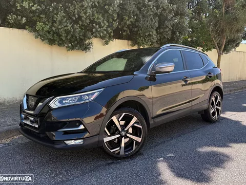 Nissan Qashqai 1.2 DIG-T Tekna Premium Pele Preta