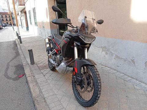 APRILIA TUAREG 660