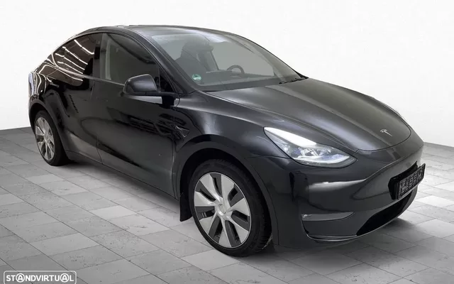 Tesla Model Y Long Range Dual Motor AWD