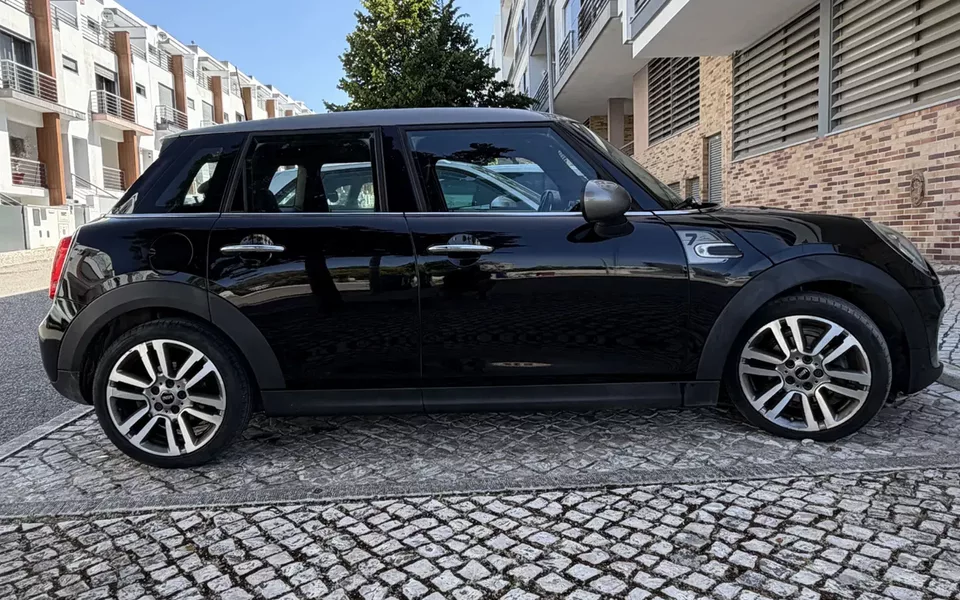 MINI 5 Portas Cooper D