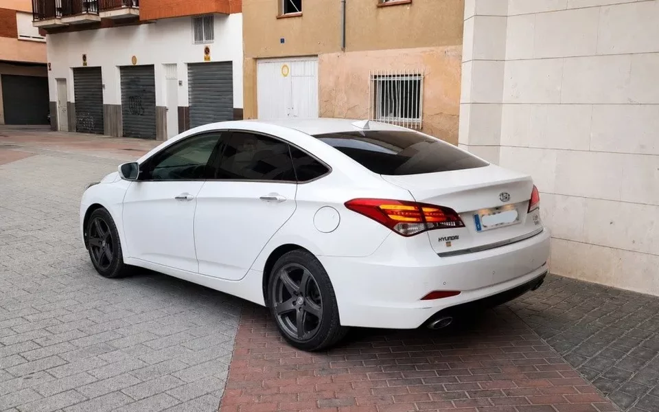 HYUNDAI i40 i40 CW 1.7CRDI Bluedrive Tecno