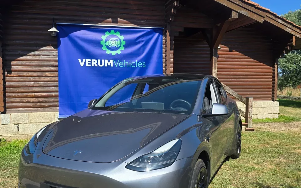 Tesla Model Y RWD