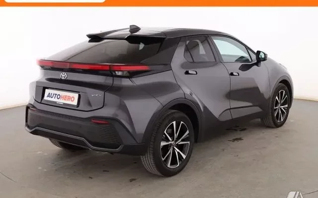 TOYOTA C-HR 2.0 Hybrid Advance