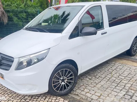 Mercedes-Benz Vito Tourer Longa Aut. PRO