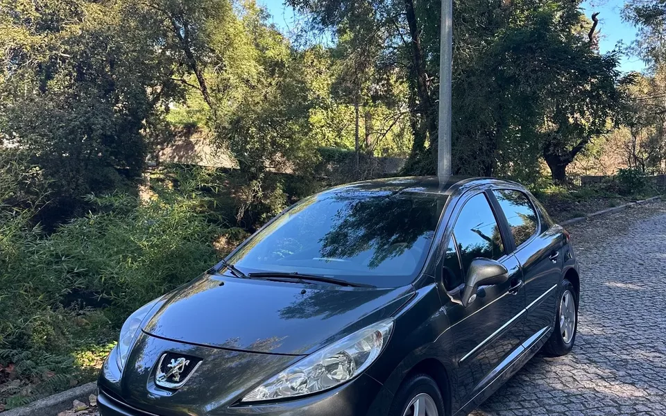 Peugeot 207 1.4 16V Sport