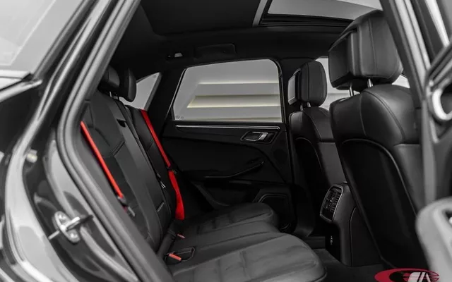 PORSCHE Macan Macan GTS Aut.