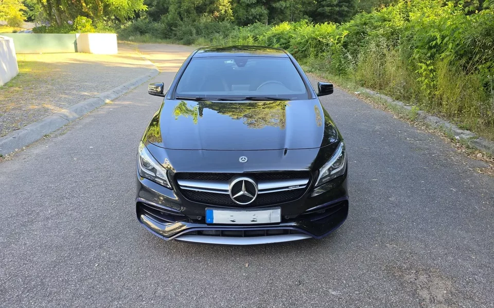 Mercedes-Benz CLA 45 AMG