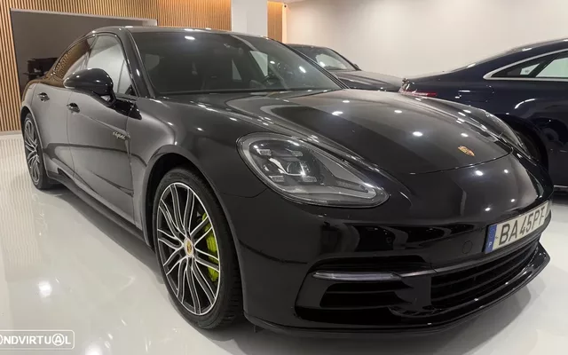 Porsche Panamera 4 E-Hybrid