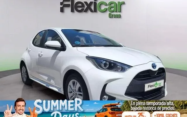 TOYOTA Yaris Yaris 120H 1.5 Style