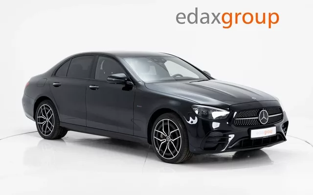 Mercedes-Benz E 300 de 4Matic 9G-TRONIC AMG Line