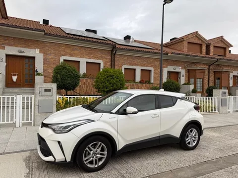 TOYOTA C-HR C-HR 125H Active