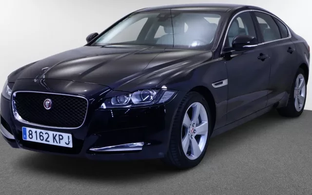 Jaguar XF sedan 2.0D 132KW PRESTIGE AUTO 4P